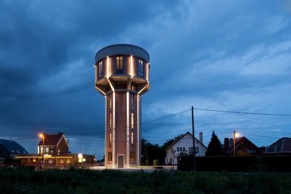 water_tower_converted_to_house_26