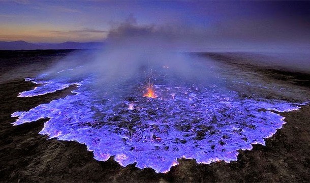 4. Blue Lava: Due to the combustion of sulfuric gases at extremely high temperatures, this volcano in Indonesia produces the blue glowing lava.