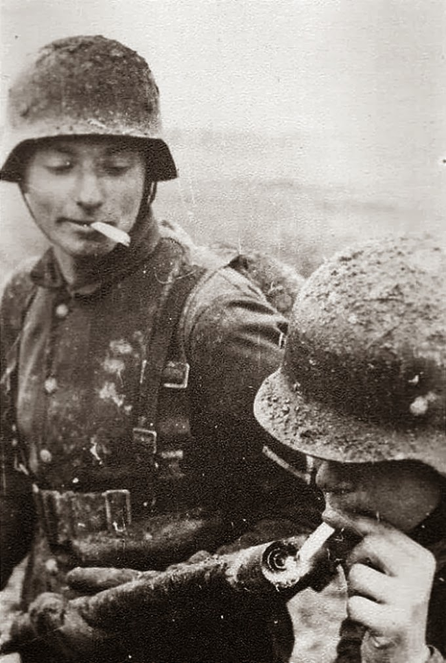 23.) Using a flamethrower to light a cigarette. The German army employed flamethrowers on the Eastern Front during the war.