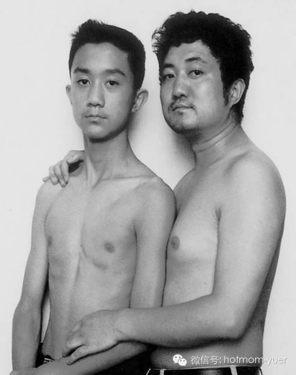mj-godupdates-father-son-photo-27-years-1998