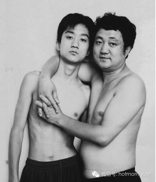mj-godupdates-father-son-photo-27-years-2000
