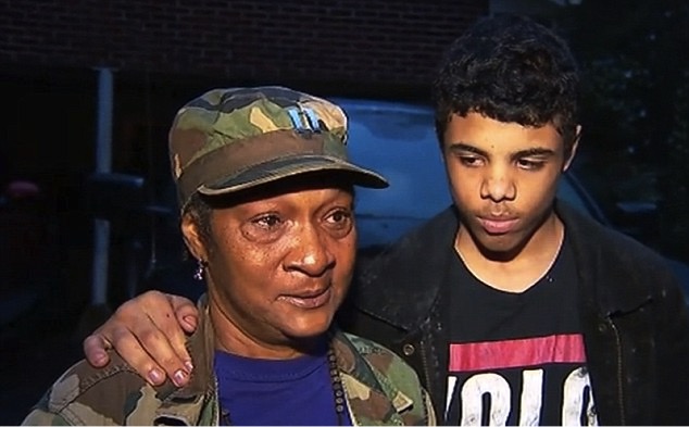 mj-godupdates-trooper-helps-kids-whose-parents-die-on-halloween-5