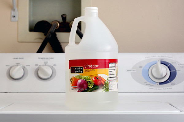 white-vinegar_1-e1456245345111